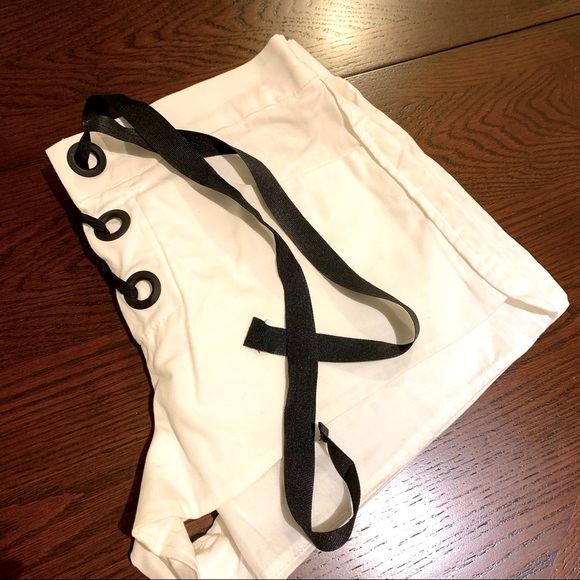 NWOT| ZARA White mini short with black ribbon - Picture 1 of 6